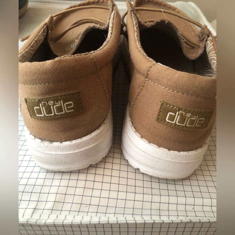 Hey dude shoes